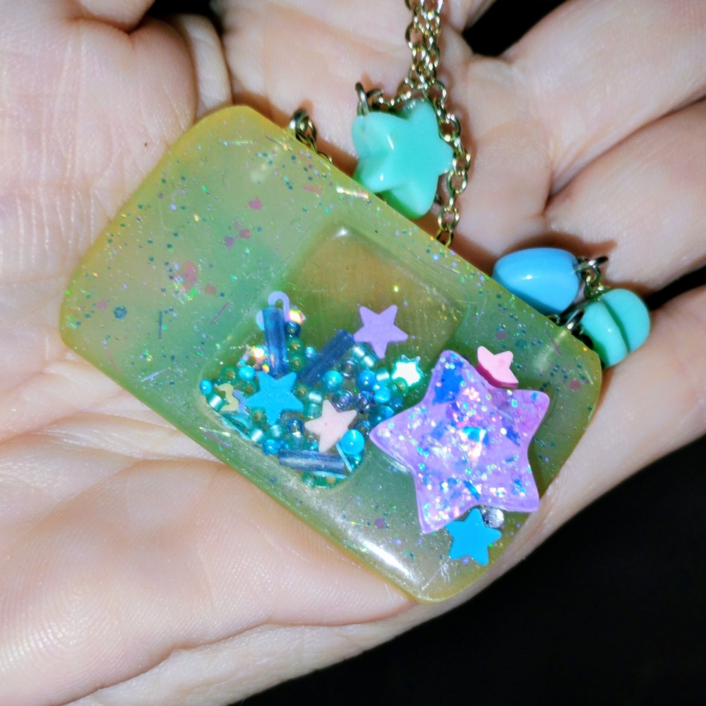 Small Handmade Resin Shaker Star Glitter Pendant Necklace